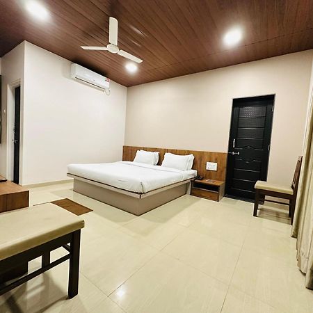 Hotel Grand Indu, 3 Star Kolhapur Exterior photo
